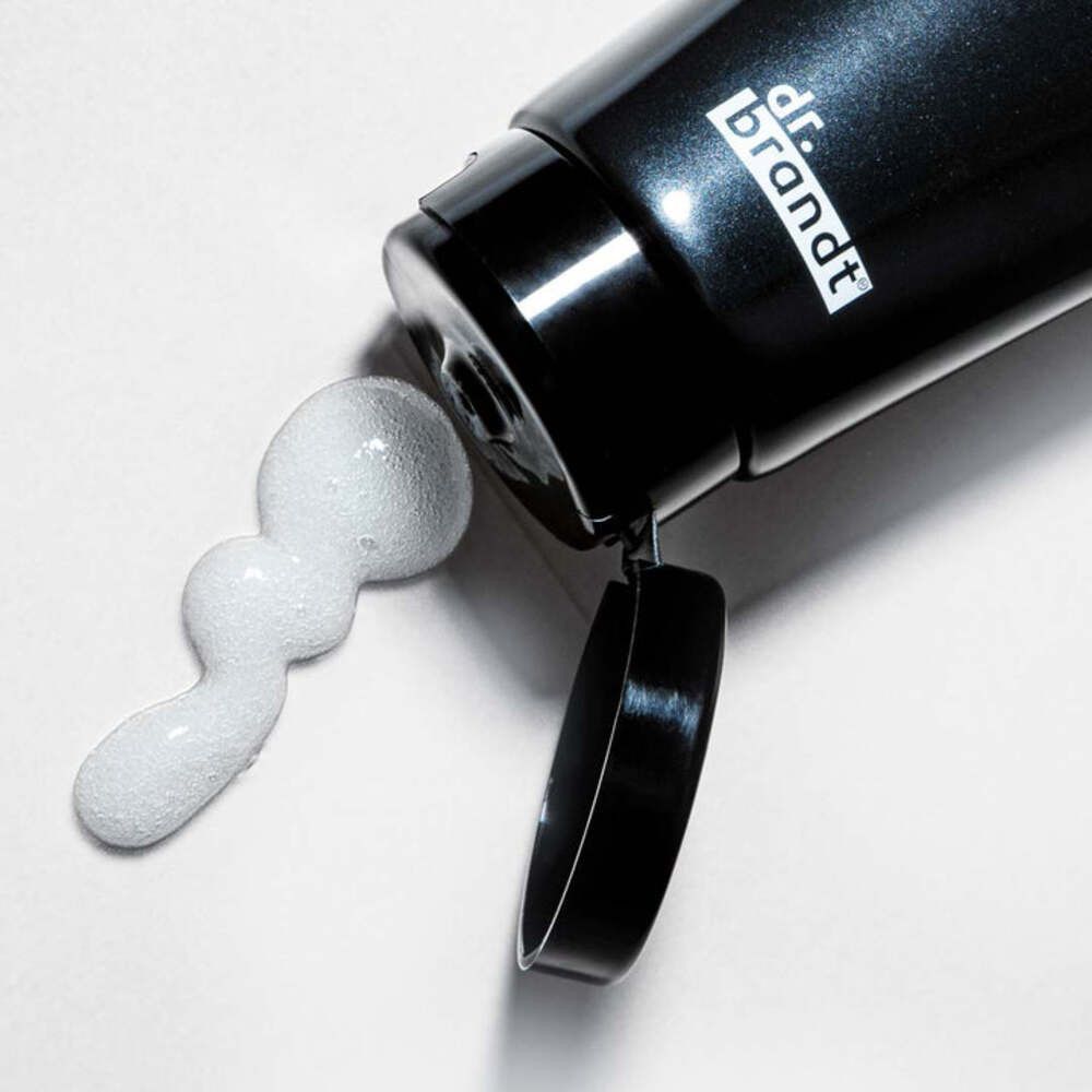 DR. BRANDT Microdermabrasion Body scrub, 150 ml Mēness aptieka