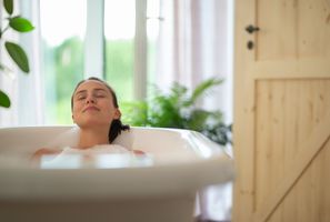 Farmaceita padomi – ko pievienot siltai vannai ziemā