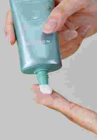 MIZON Cicaluronic Nonnano Sunblock SPF50+ Pa+++ sunscreen, 50 ml