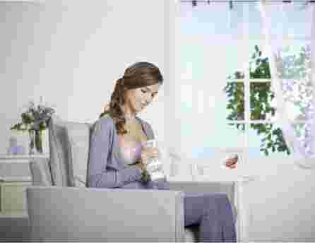 CHICCO Natural Feeling manual breast pump, 1 pcs.