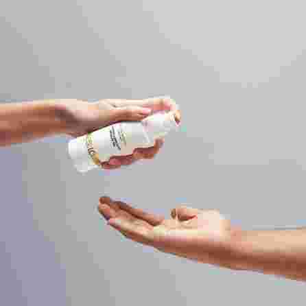 YESFORLOV Allover Lubricating Massage Gel lubrikants, 100 ml
