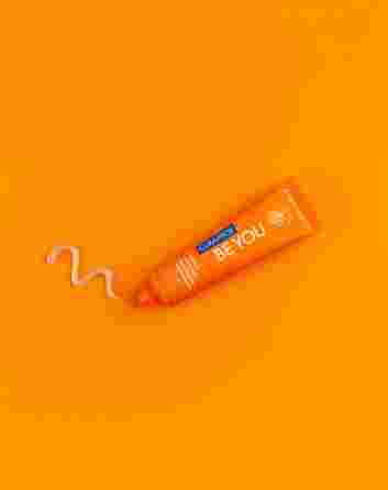CURAPROX  BE YOU Peach + Apricot Whitening toothpaste, 60 ml