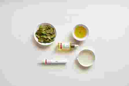 DR.HAUSCHKA Neem nail and cuticle oil, 18 ml