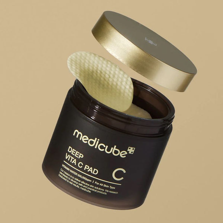 MEDICUBE Deep Vita C Pad face  disks, 70 pcs.