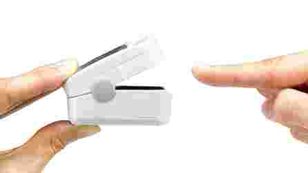 MICROLIFE OXY 300 pulsa oksimetrs, 1 gab.