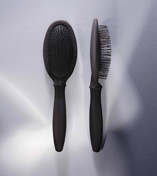 BJORN AXEN Detangling Brush for All Hairtypes расчёска, 1 шт.