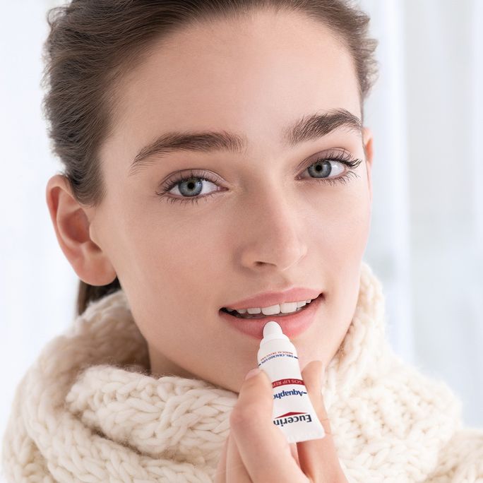 EUCERIN Aquaphor SOS lūpu balzams, 10 ml - 3