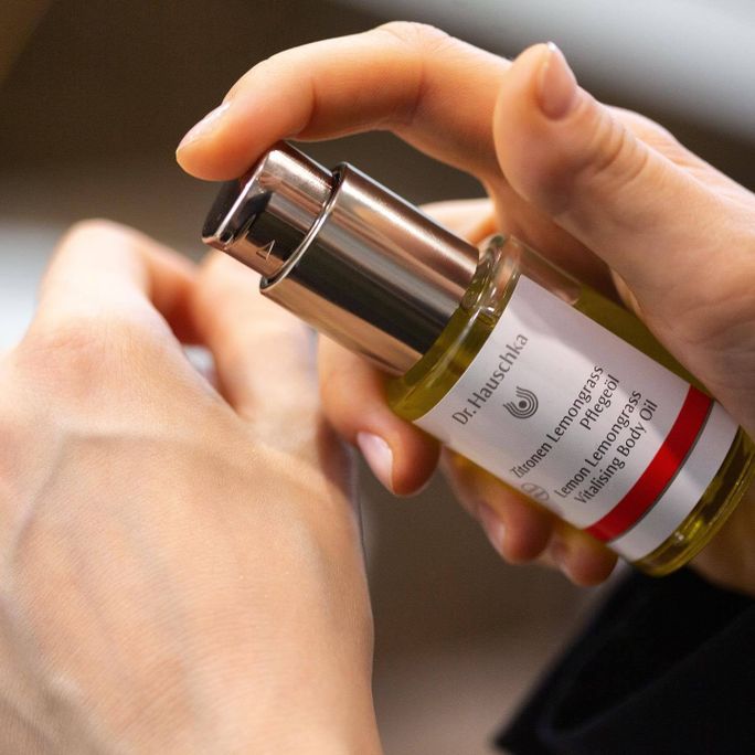 DR.HAUSCHKA Lemon Lemongrass Vitalizing kūno aliejus, 75 ml - 3