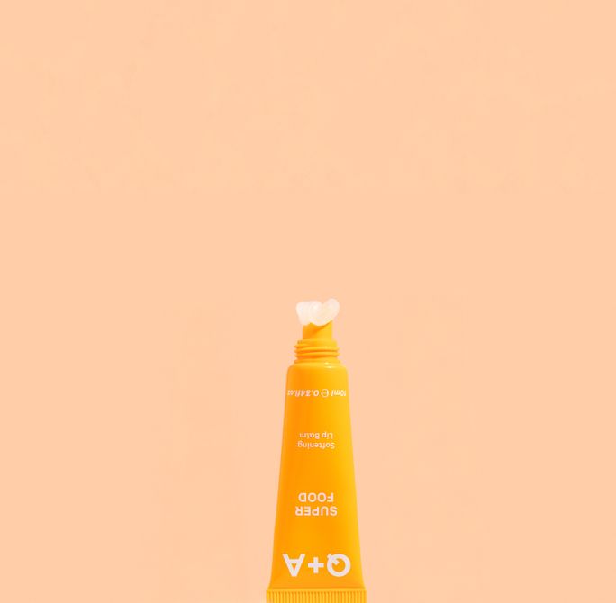 Q+A Minkštinantis lūpų balzamas, 10 ml - 2