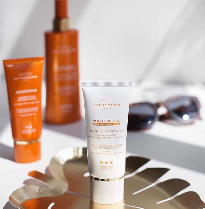 INSTITUT ESTHEDERM Photo Regul Pigmentation Irregularities Unifying Protective Care Strong Sun sejas krēms, 50 ml - 2