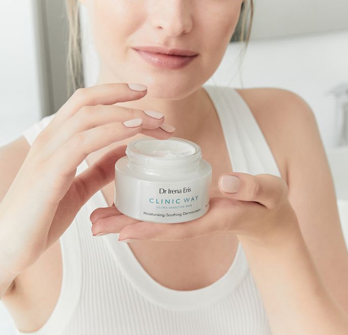 CLINIC WAY  Moisturizing-Soothing SPF 20 dienas sejas krēms, 50 ml - 4