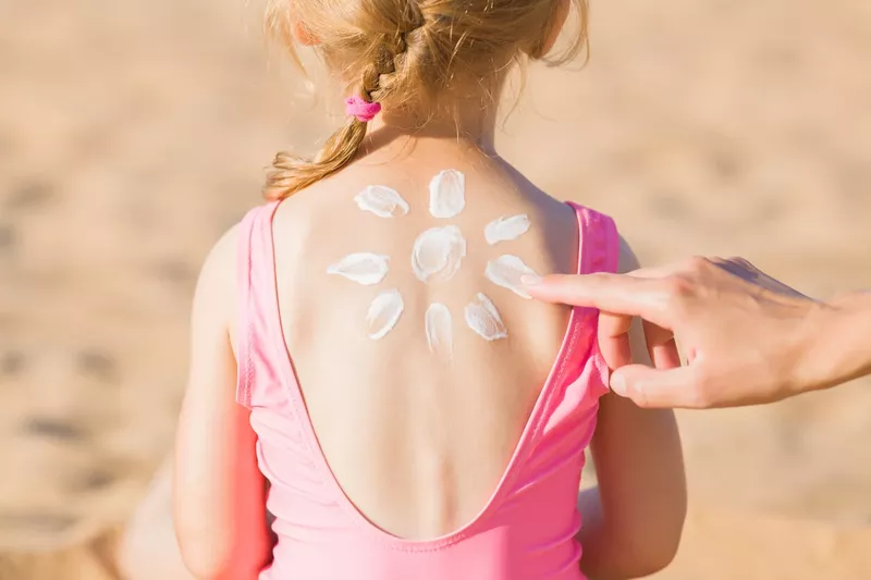 Kas ir SPF un kā izvēlēties aizsardzību | Moonmart Kas ir SPF un kā izvēlēties aizsardzību | Moonmart